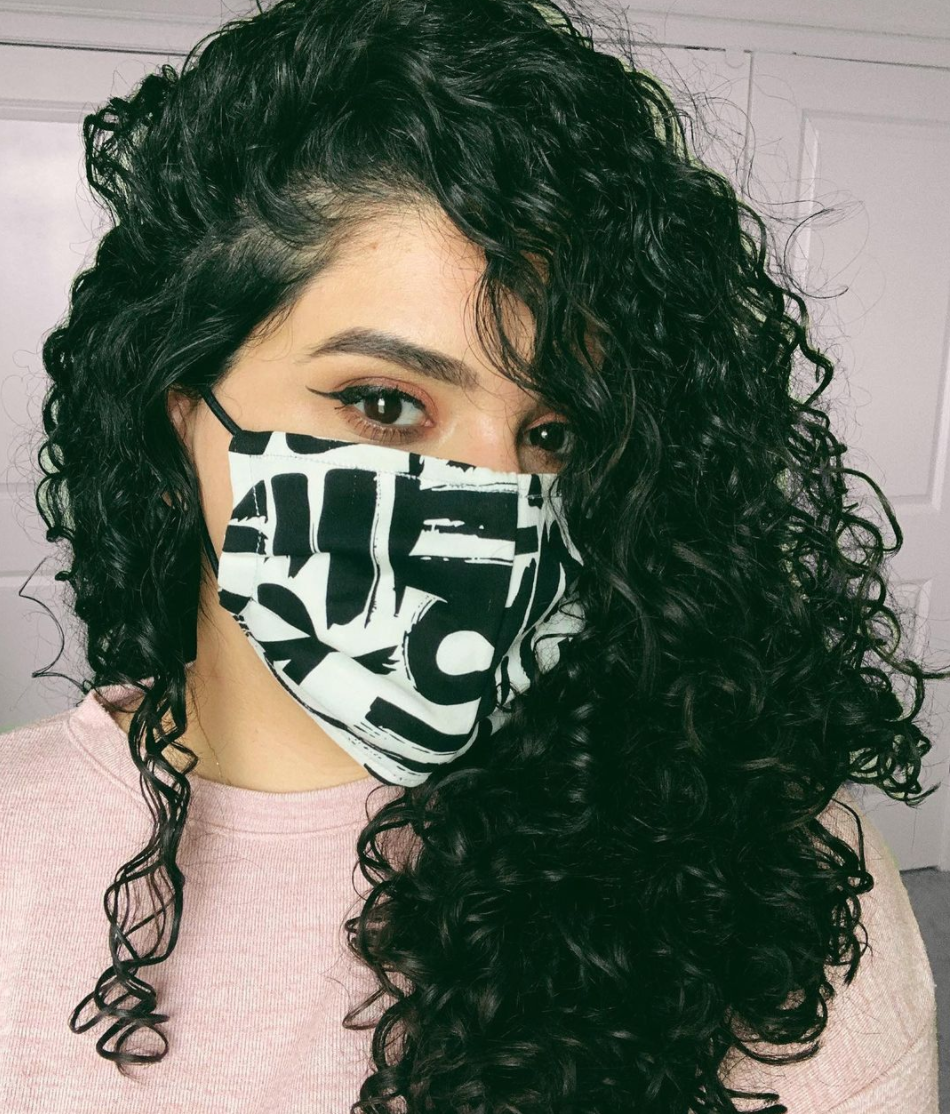 Wearing my favorite face mask by A.Lalite Design. Cute face masks with unique up-cycled fabric. Support small businesses this holiday season | Kat Viana