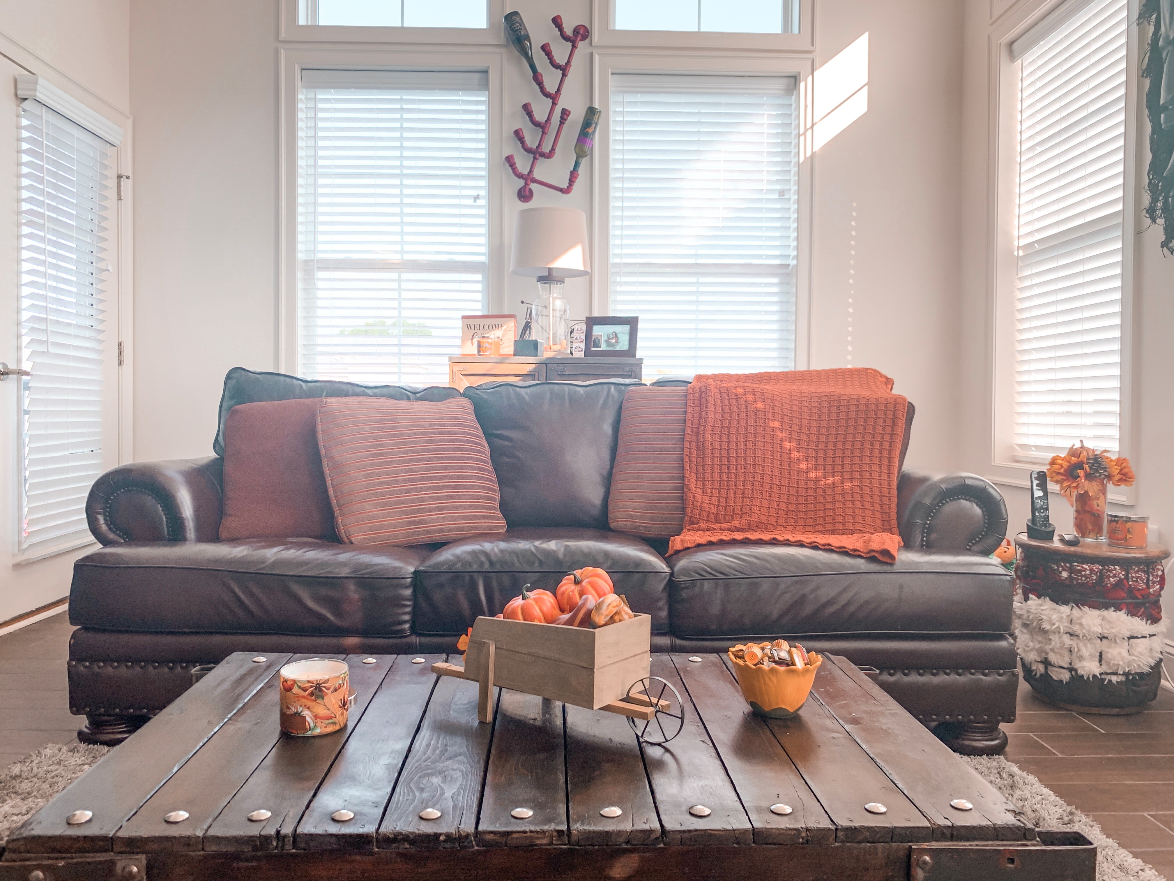 Living Room Fall Decor- Fall Home Decor On A Budget | Kat Viana