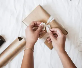 18 trendy ways to wrap gifts this year